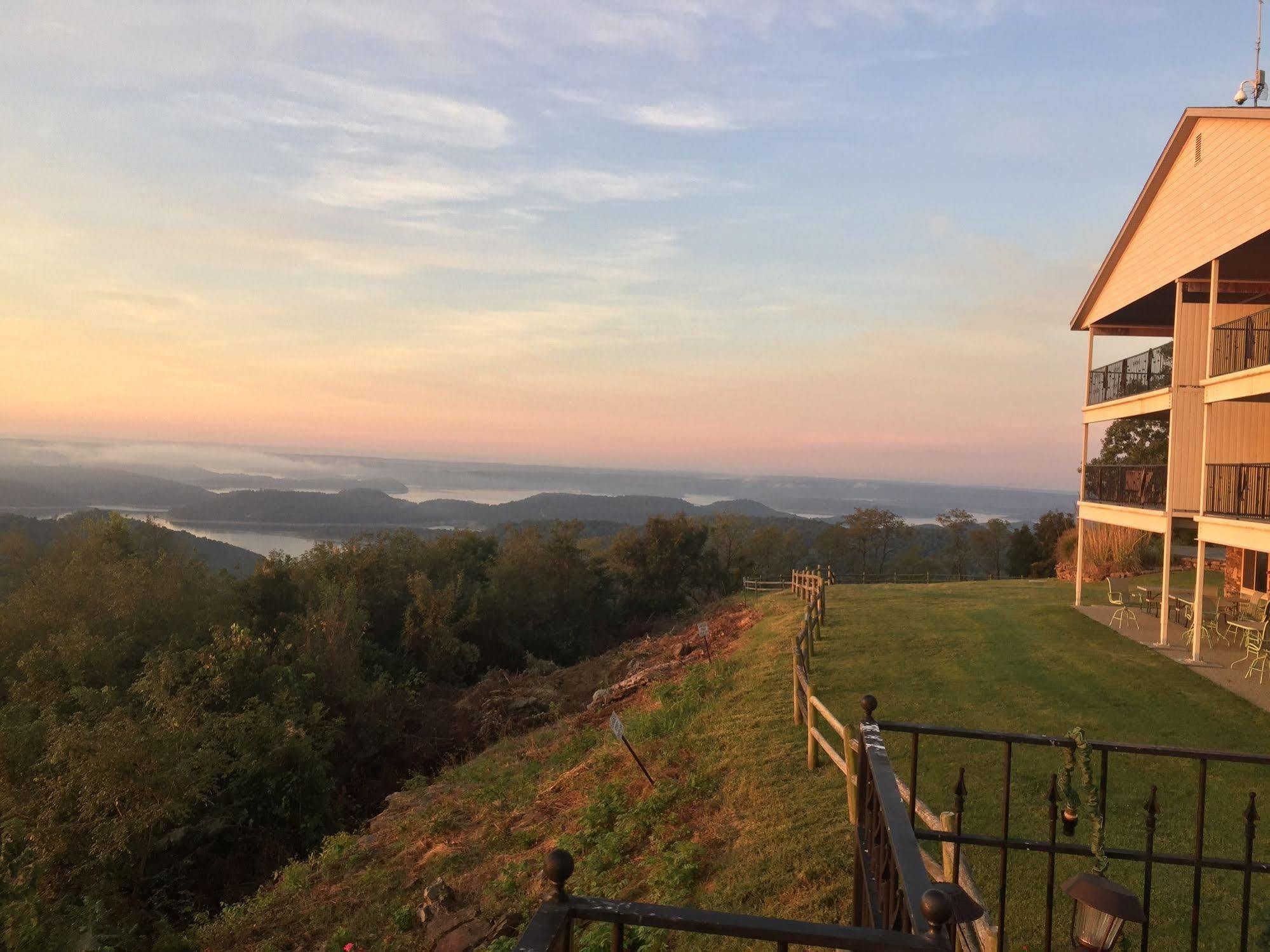 Whitney Mountain Lodge Lost Bridge Village Екстер'єр фото